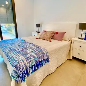 Con Piscina Privada En La Urb. De Puerto Rey Сasa de vacaciones Los Amarguillos